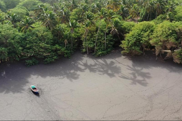 Plage de Sable noir - Rural Tours