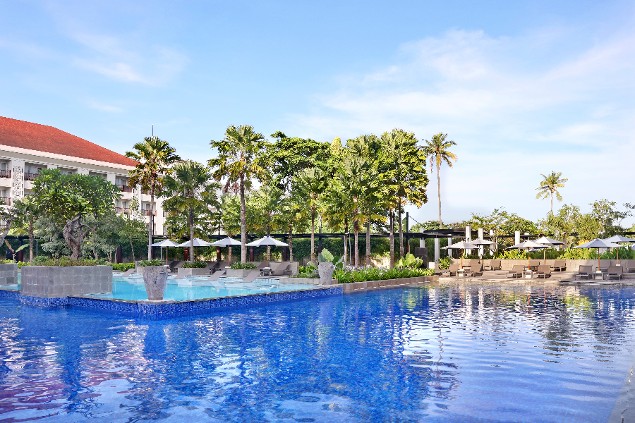Swimming Pool - Grand Mercure Bali Seminyak