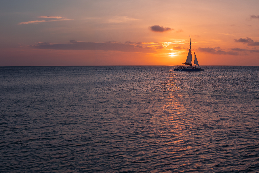 Croisières Australes - Coucher de soleil en catamaran - 17h à 19h - Croisières Australes