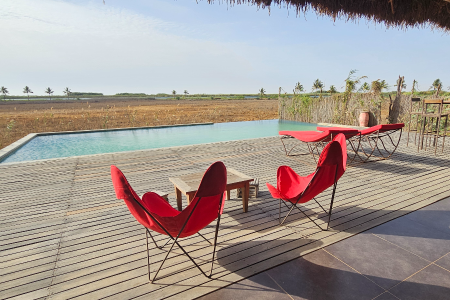 Découvrez notre suite Lat-Dior !  Un appartement ouvert sur une terrasse et sa piscine privé - RANCH DE BANGO