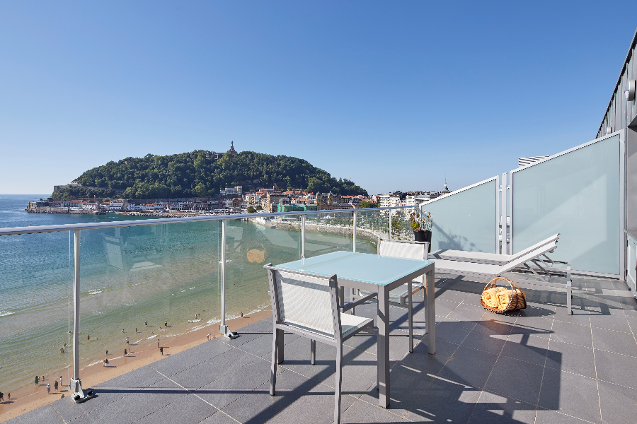 Ático Terraza con Jacuzzi - Hotel de Londres y de Inglaterra