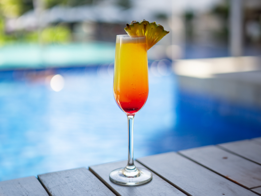 Happy Hours at Lagoon Bar - Grand Mercure Bali Seminyak