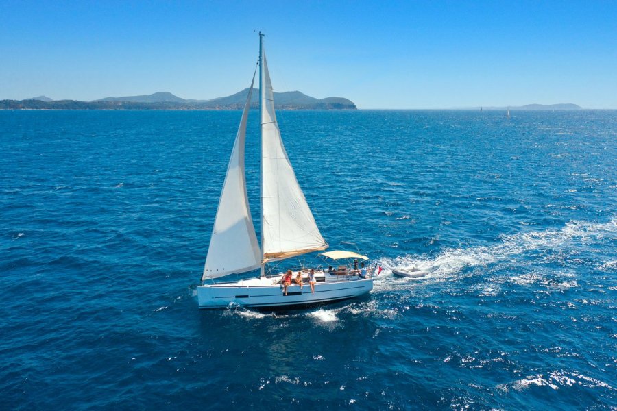 Vacances en bateau à Marseille : profitez des splendeurs de la Méditerranée