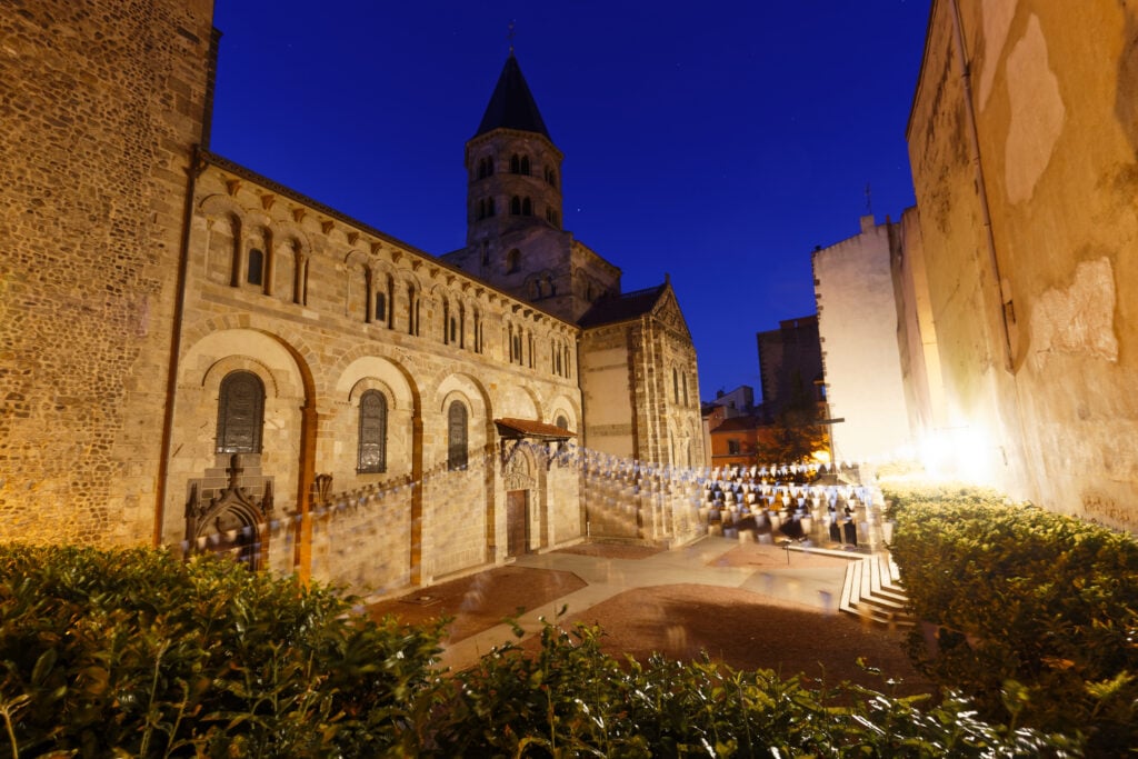 Notre Dame du Port de nuit