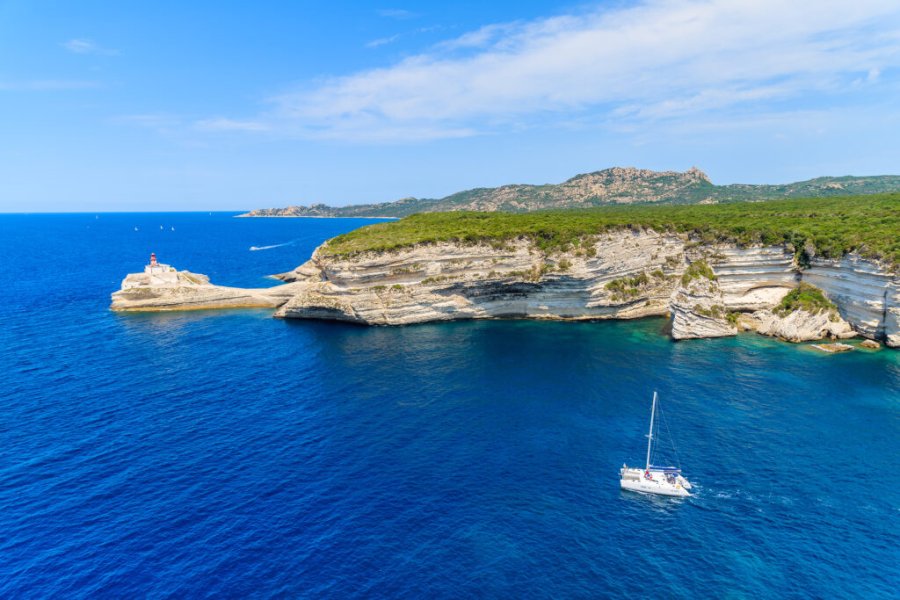Top 4 des meilleures croisières en catamaran à faire en Corse !