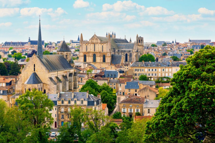 ¿Qué ver y hacer en Poitiers? 15 visitas obligadas