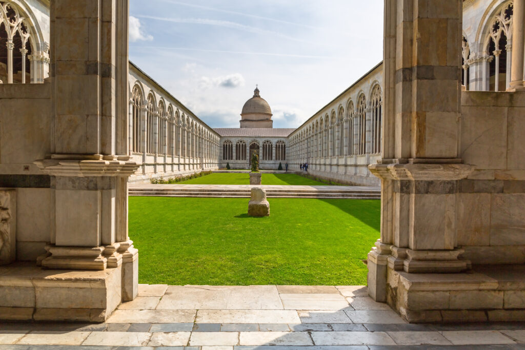 Le Camposanto, cimetière incontournable de la Place des Miracles