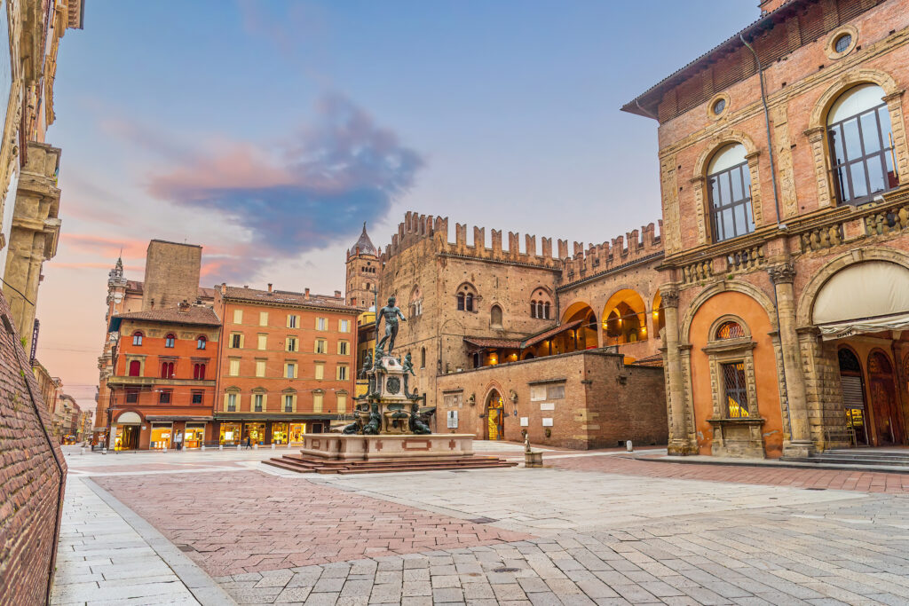 Piazza Maggiore , Bologne 