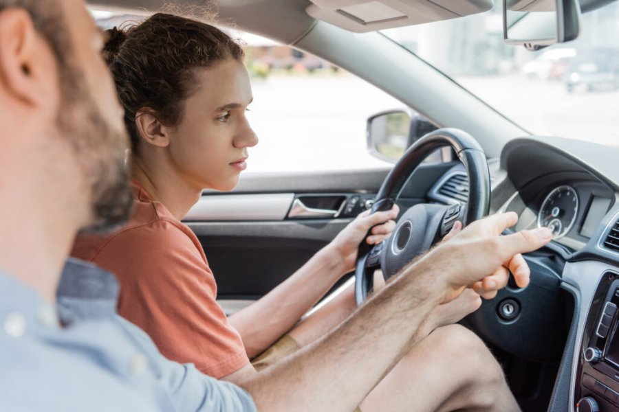 Quelle assurance auto choisir pour un jeune conducteur ? Nos conseils