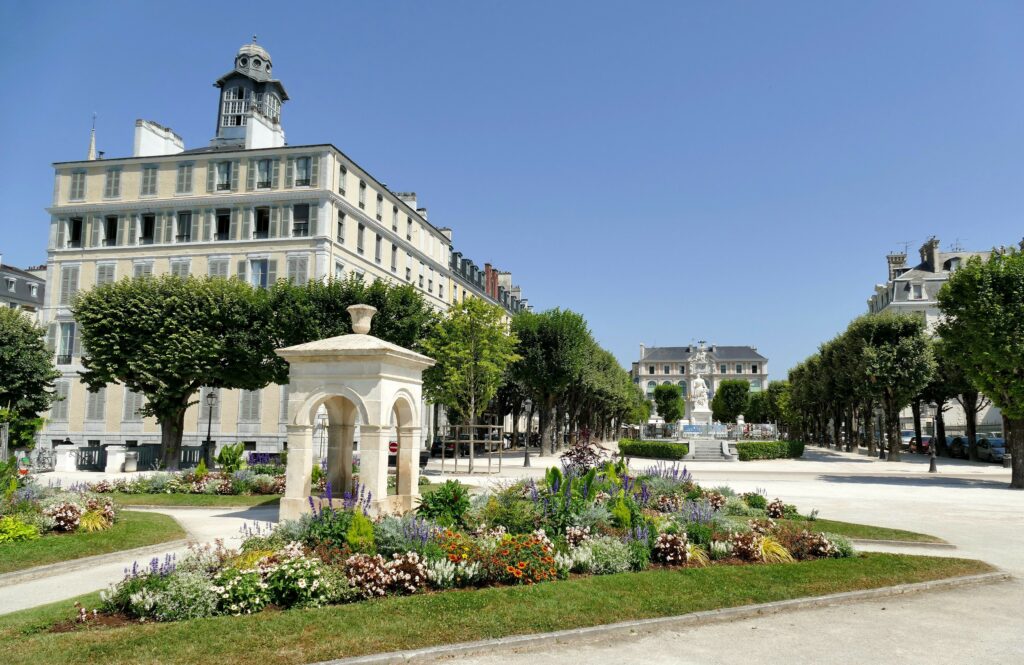 La place Royale à Pau