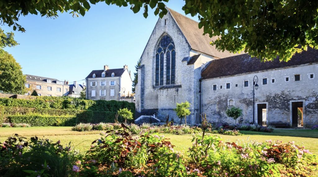 Le couvent des Cordeliers et ses jardins en terrasse