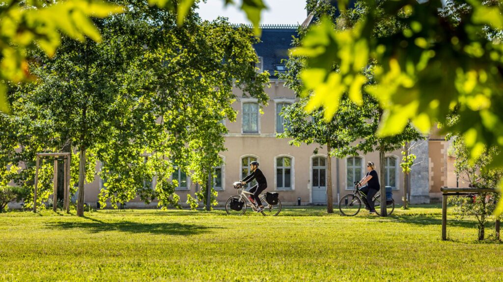 La Maison des Arts et Traditions au château Tour du Parc Balsan