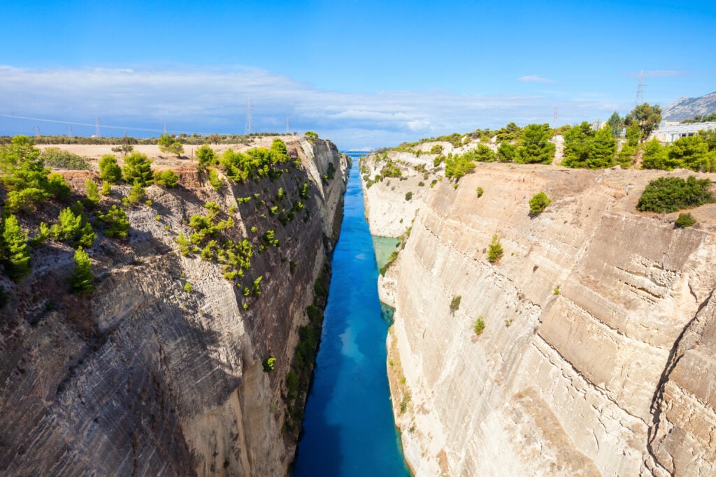 Le canal de Corinthe