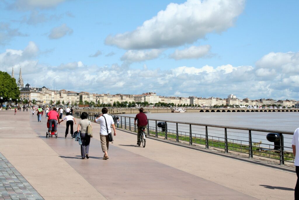 Quai des Chartrons, Bordeaux France