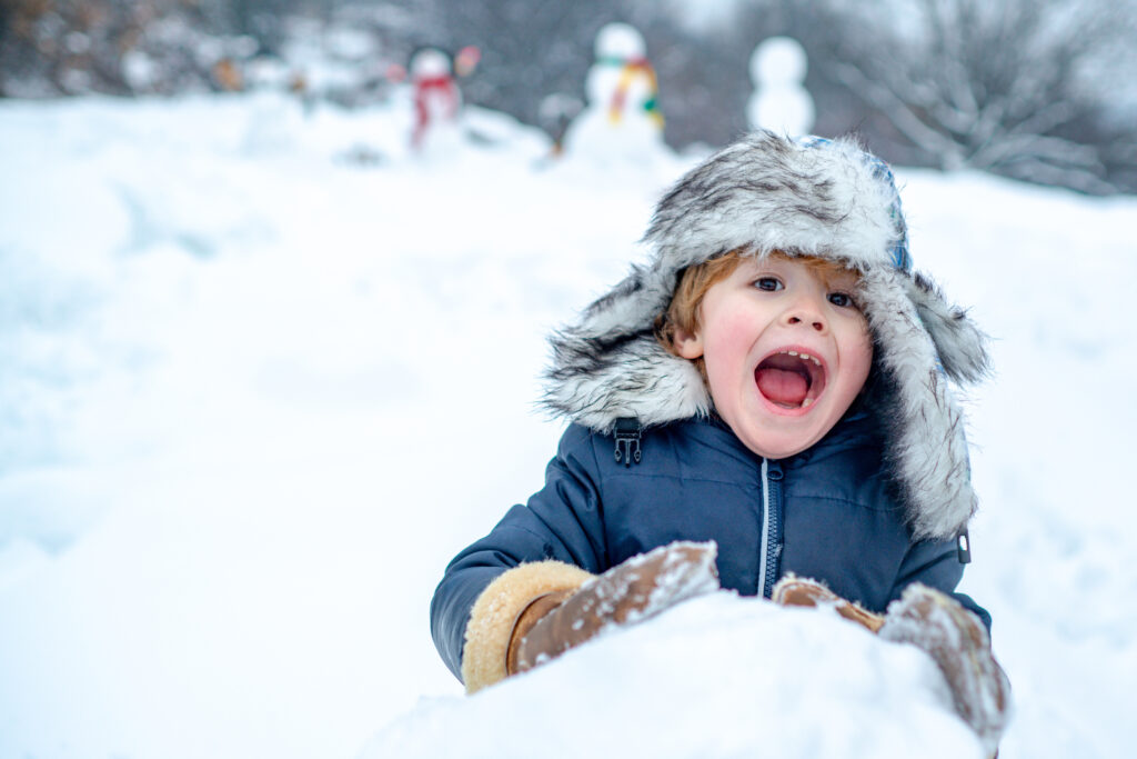 Enfant à la neige