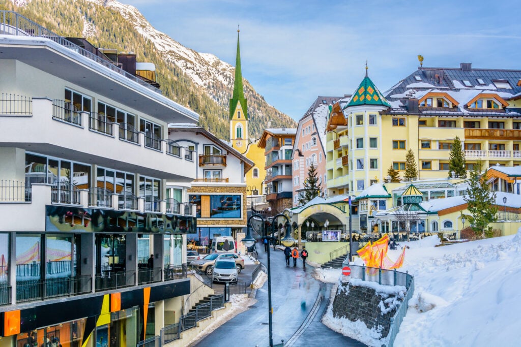 Village d'Ischgl dans le Tyrol