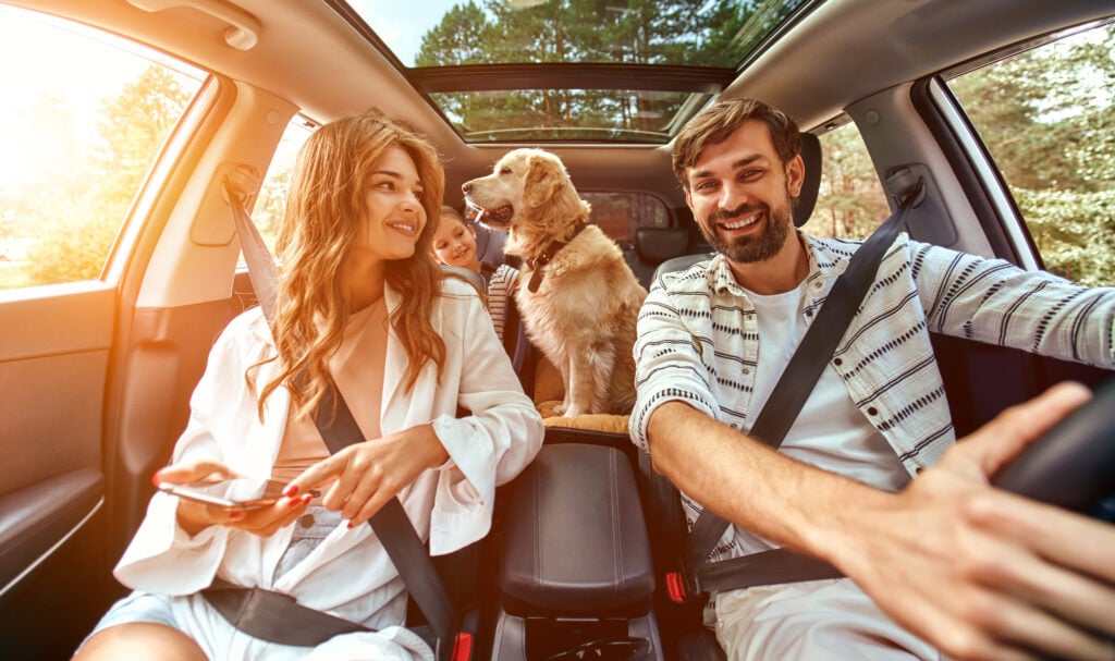 Famille en voiture