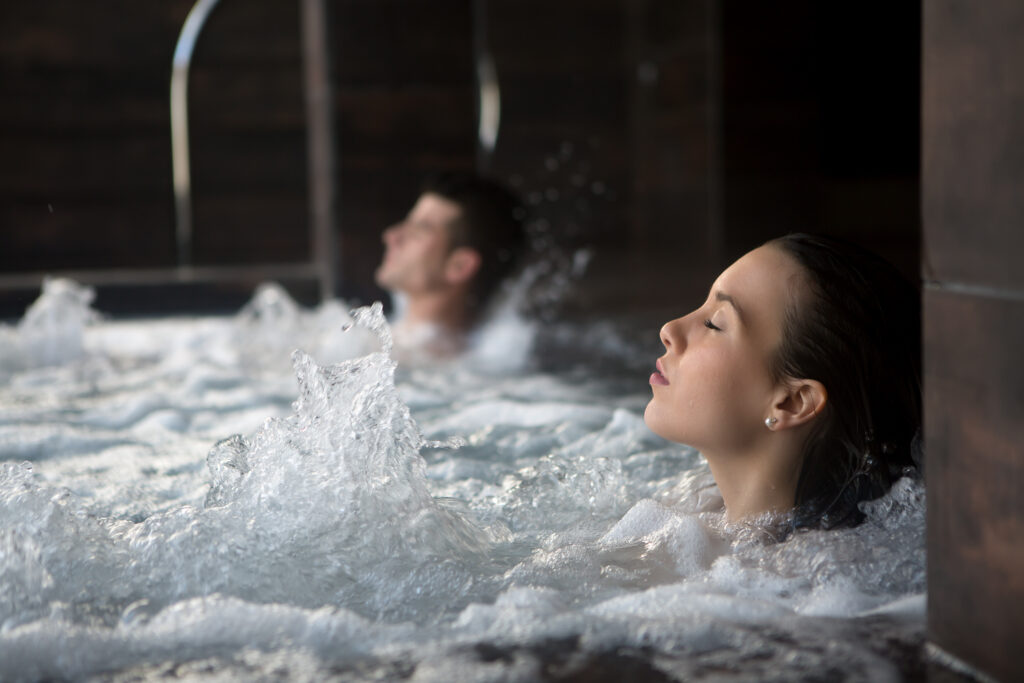 Couple dans un spa