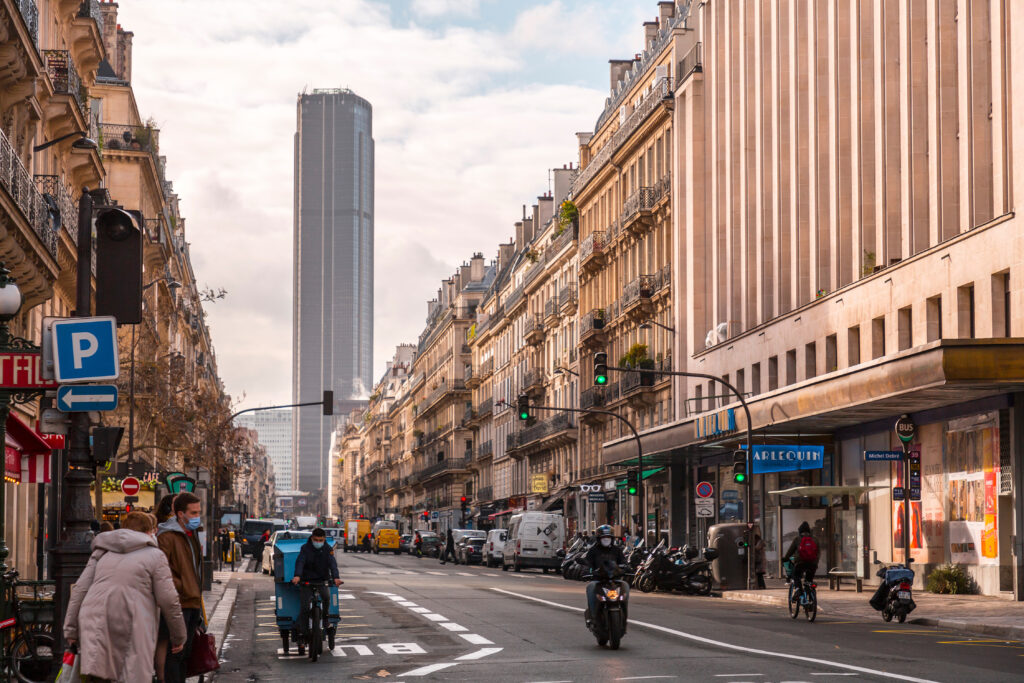 Avenue et Tour Montparnasse - Paris 