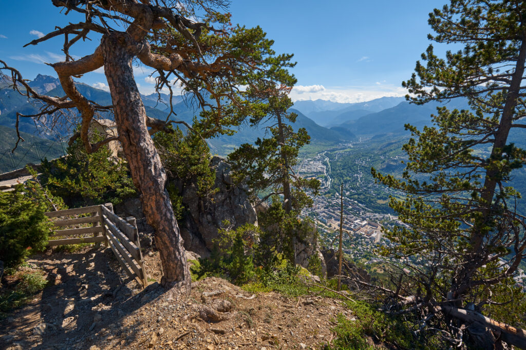 Vue sur Briançon depuis la Croix de Toulouse 