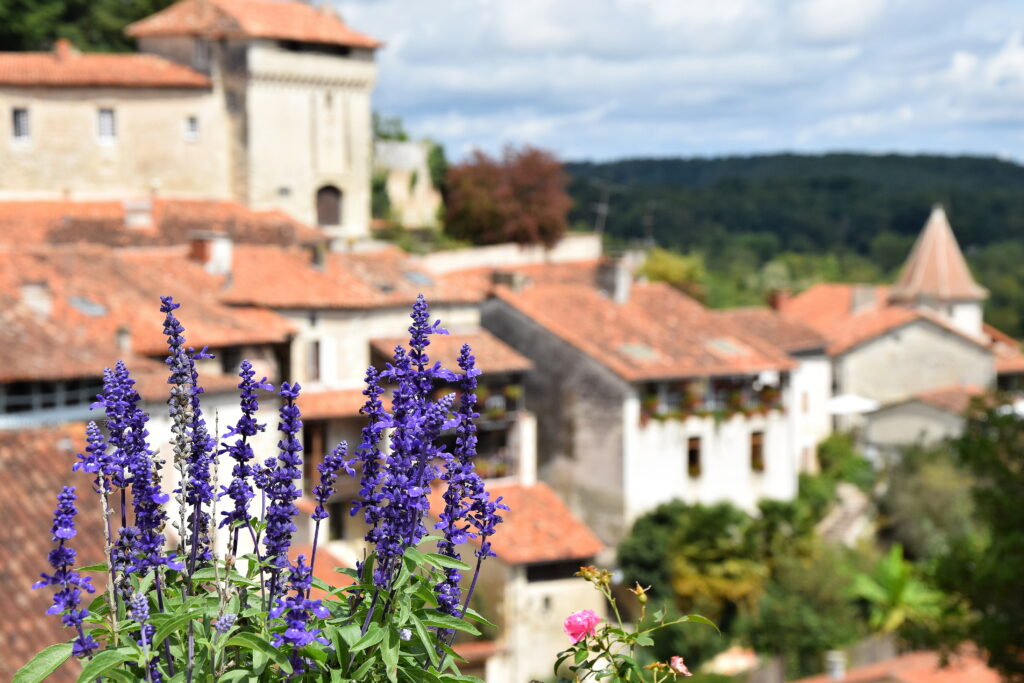 Le village médiéval d'Aubeterre-sur-Dronne