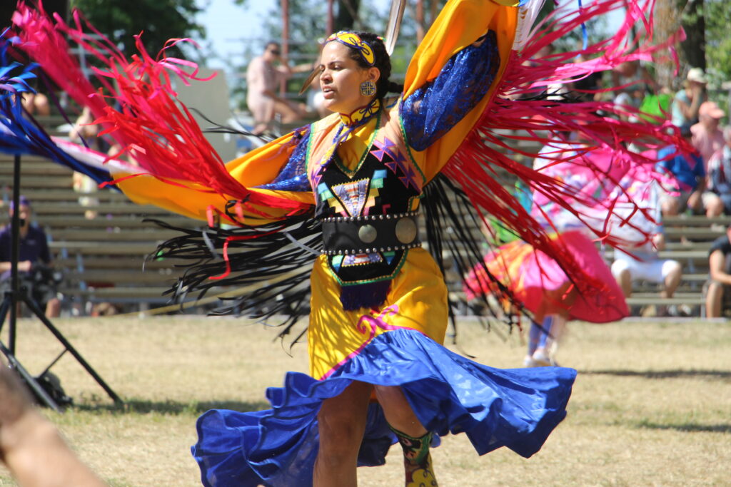 Danse traditionnelle Mohawk 