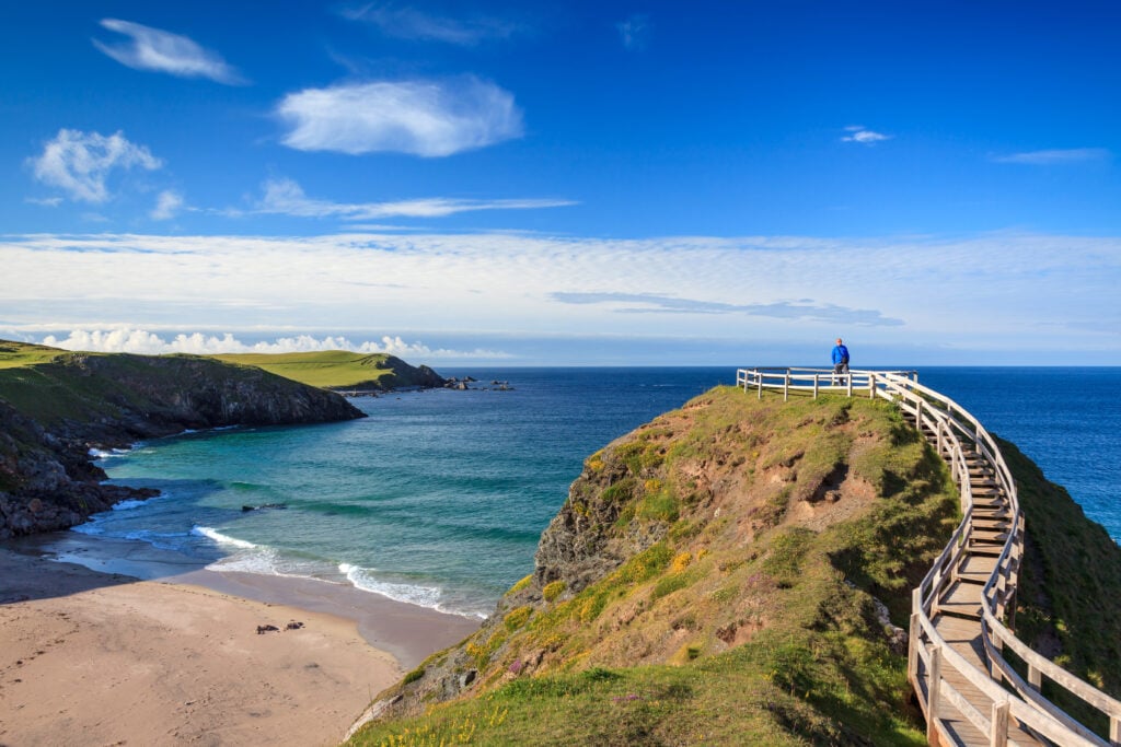 Paysages splendides de Durness, un des plus beaux villages d'Écosse