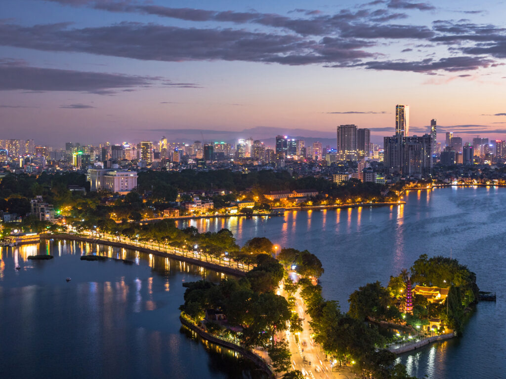 Vue sur Hanoi et le lac de l'Ouest