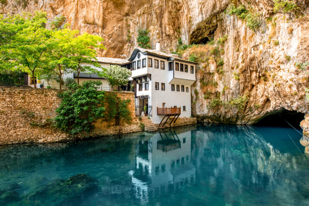 Que visiter en Bosnie-Herzégovine ? Le village de Blagaj