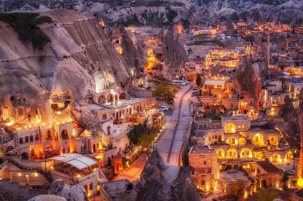 Vue sur Göreme et sa vallée d'églises