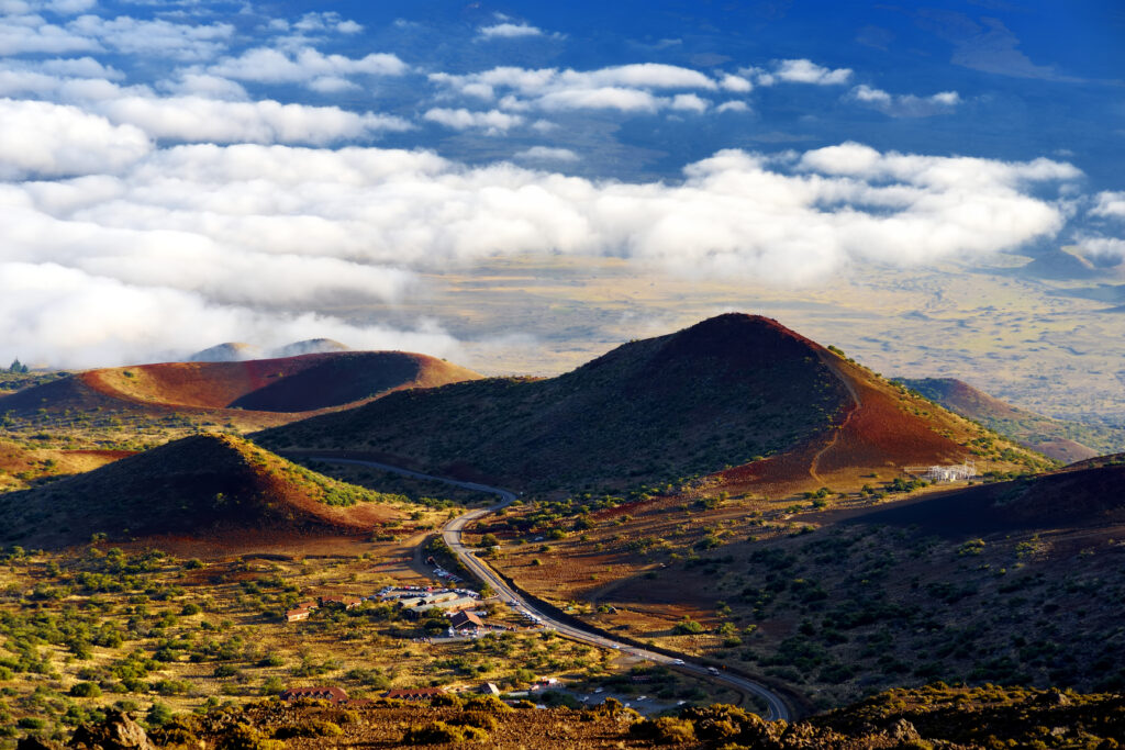 Où partir pour observer des étoiles ? Au volcan Mauna Kea à Hawaii