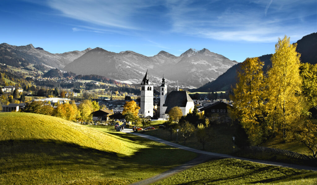 Vue sur Kitzbühel, l'une des stations de ski les plus prestigieuses d'Autriche