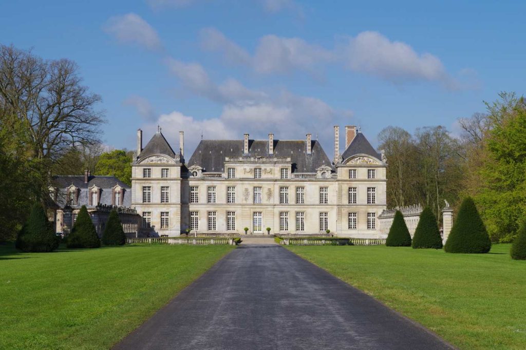 Raray et son château de "La Belle et la Bête"