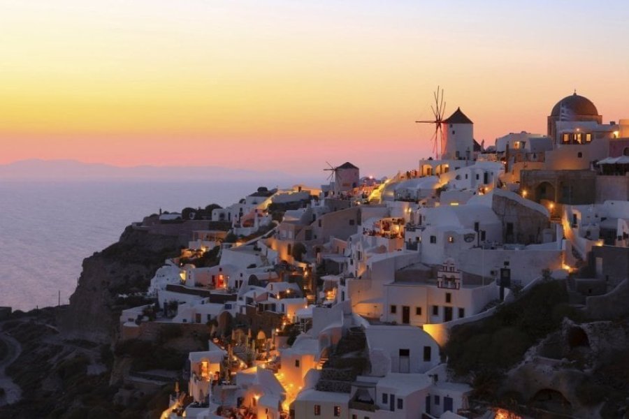 ¿Qué hacer y ver en Santorini? Las 18 visitas obligadas in 2025