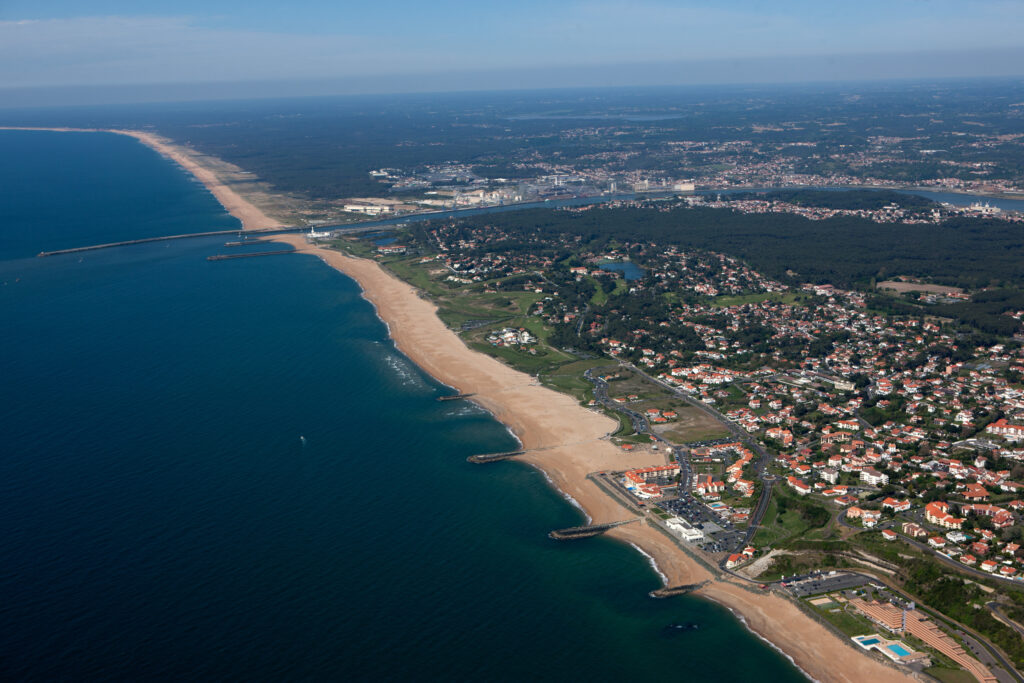 Vue aérienne sur Anglet et son littoral