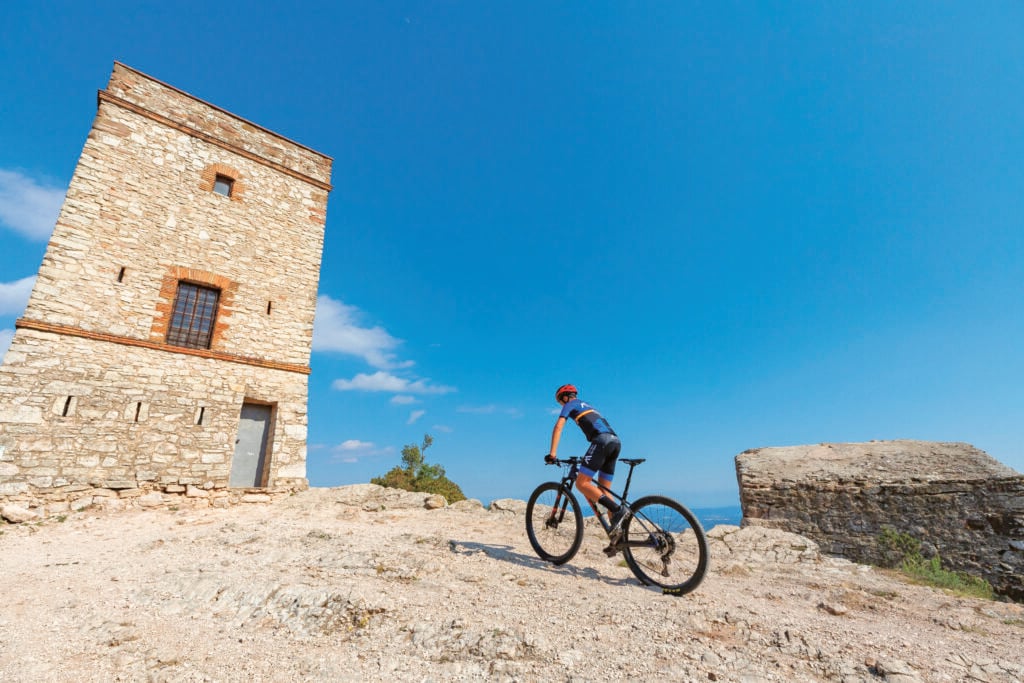 Torre de telègraf de Puiggraciós à El Figaró.