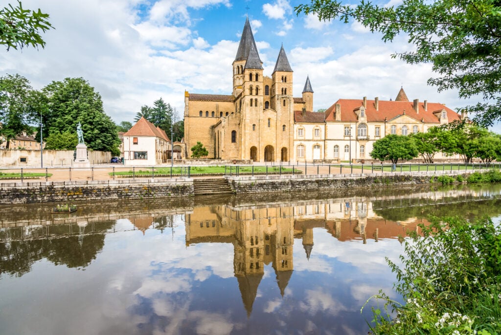 La basilique du Sacré-Cœur à Paray le Monial