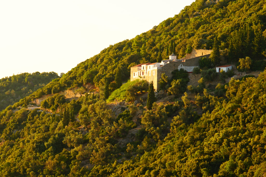 Églises sur le Mont Palouki