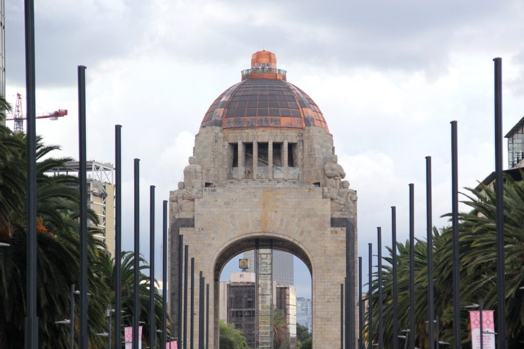 Monument et musée de la révolution