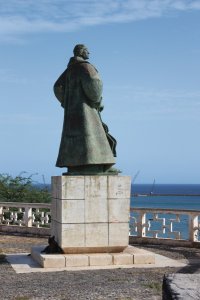 La statue du navigateur portugais Diego Gomes au Plato, le principal découvreur de l'archipel.<br />