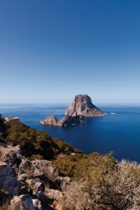 Es Vedrà et la Torre del Pirata.