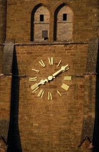 Horloge de l'église Saint-Just à Arbois
