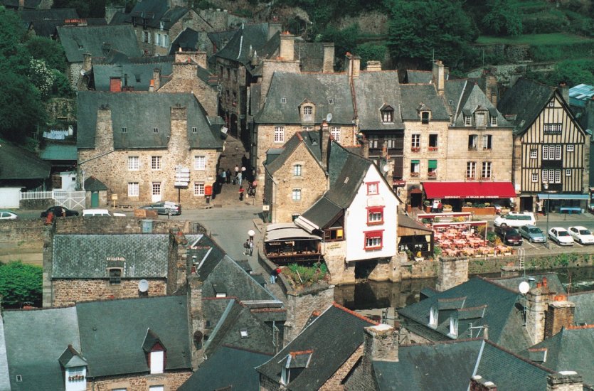 Quartier le long de la Durance