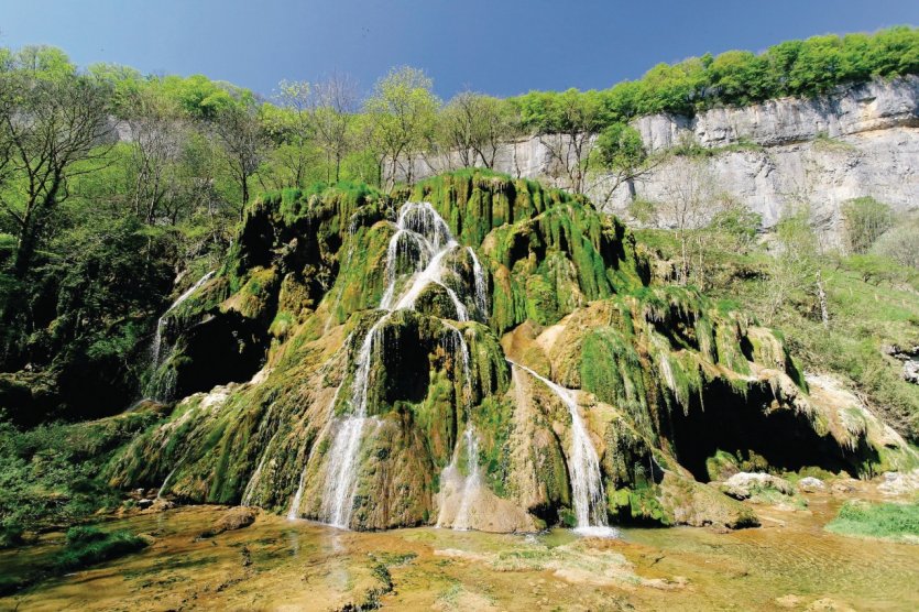 La cascade de Baume-les-Messieurs