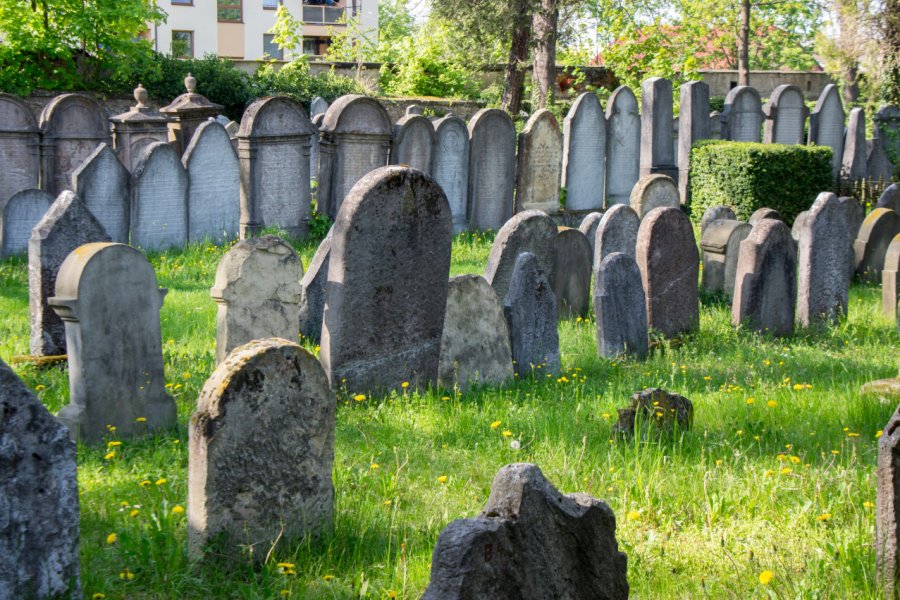 CIMETIÈRE JUIF DE HEŘMANŮV MĚSTEC (ŽIDOVSKÝ HŘBITOV)