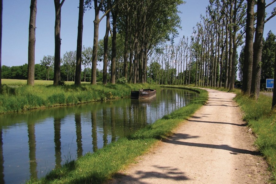 Le Canal de l'Ourcq Michel RETAIL - Fotolia