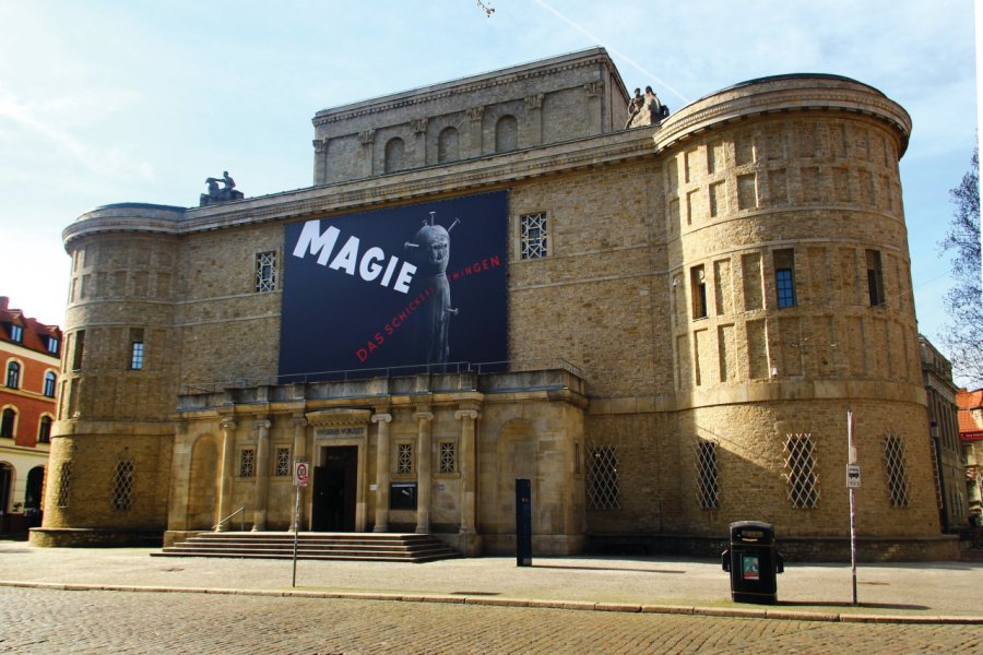 LANDESMUSEUM FÜR VORGESCHICHTE - MUSÉE DE LA PRÉHISTOIRE
