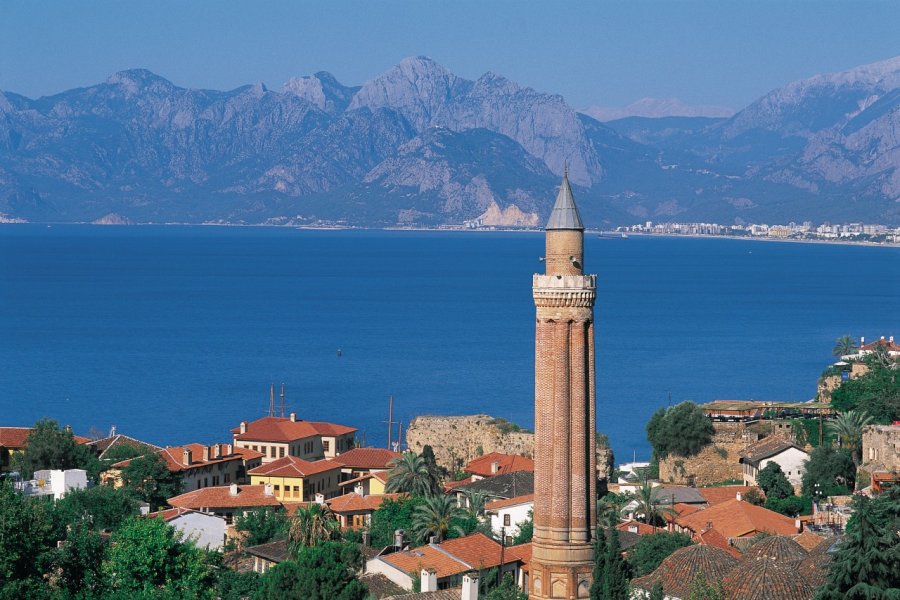 Le Yivli Minare (minaret cannelé) est le symbole d'Antalya. Hugo Canabi - Iconotec