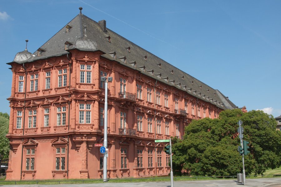MUSÉE ROMAIN-GERMANIQUE