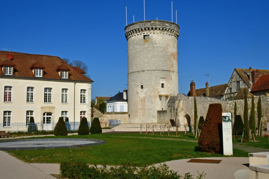 TOUR DES ARCHIVES